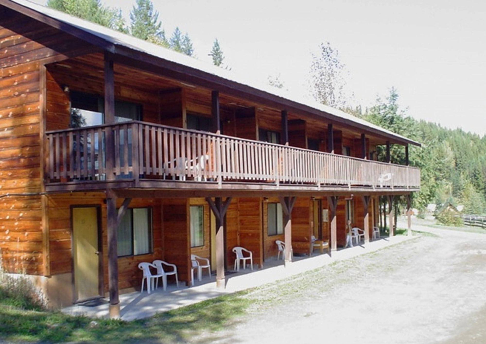Helmcken Falls Lodge Cabin Rooms And Rv Park Clearwater Bagian luar foto