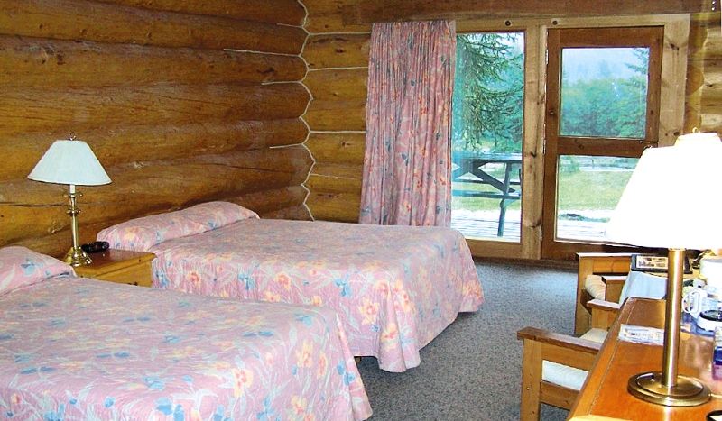 Helmcken Falls Lodge Cabin Rooms And Rv Park Clearwater Bagian luar foto